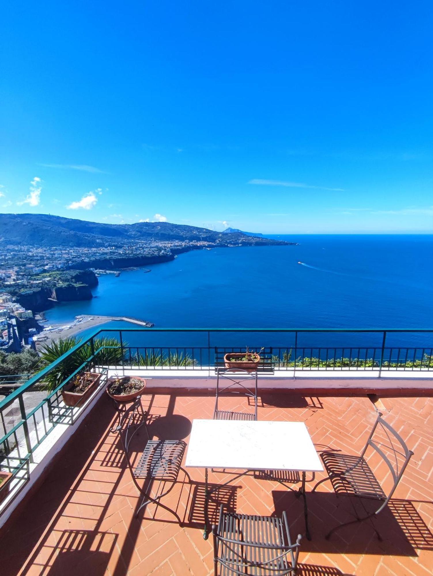Giardino 21 Marzo Bed and Breakfast Vico Equense Δωμάτιο φωτογραφία